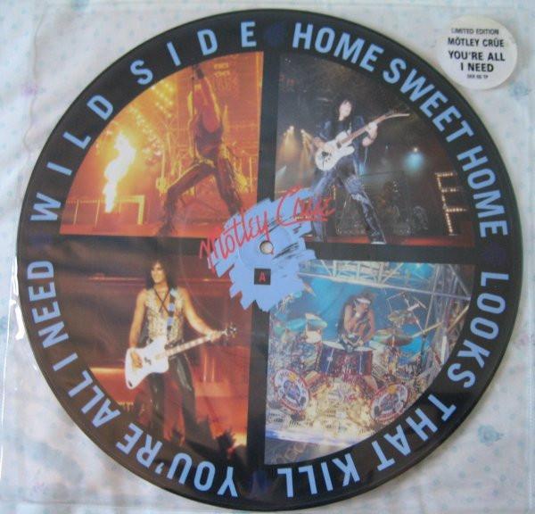 Mötley Crüe - You're All I Need